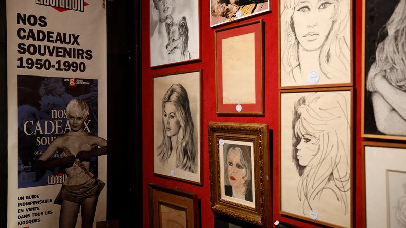 Exposition et Vente aux Enchères des Effets de Brigitte Bardot
