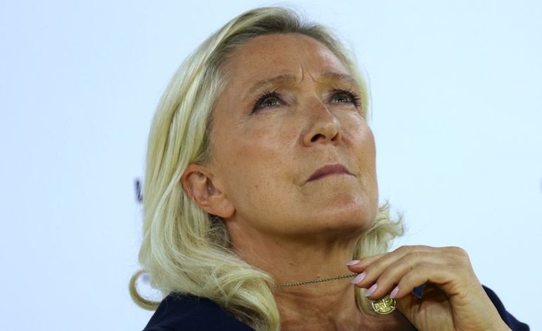 Marine Le Pen reprend sa campagne depuis Hénin-Beaumont