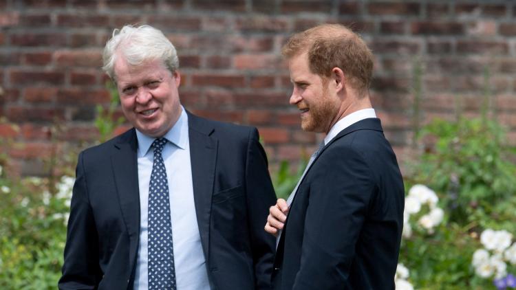 Comparaison entre le traitement médiatique de Harry et Meghan et celui de Lady Diana