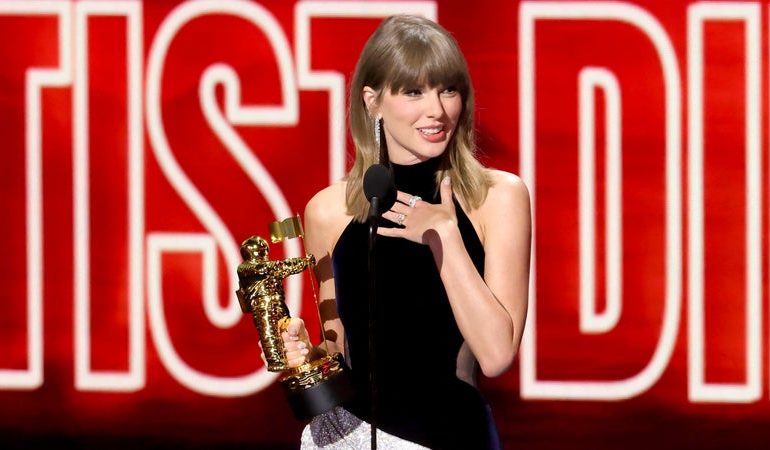 Taylor Swift brille aux MTV Video Music Awards 2026