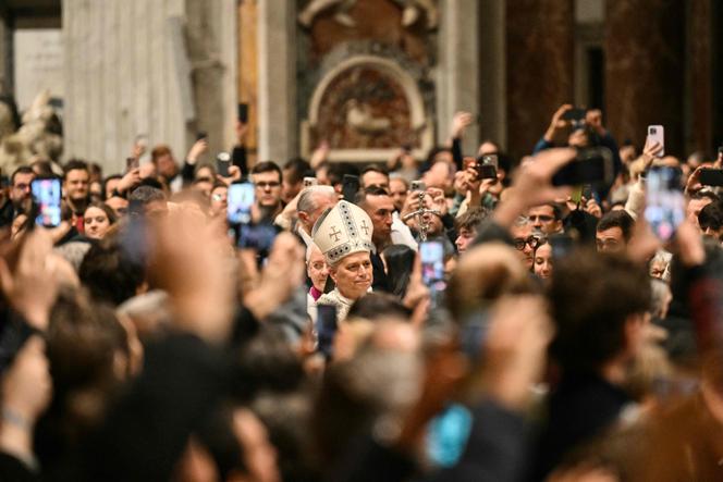 La visite du pape Léon XIV en France: Un temps éducatif controversé