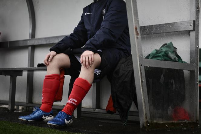 Le livre enquête sur les violences dans la formation des footballeurs