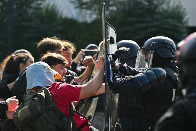 Mobilisation des jeunes et attachement à l&rsquo;école républicaine