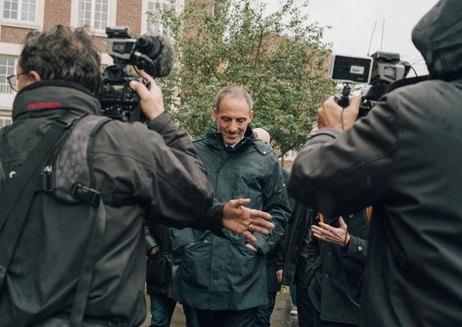 Raphaël Glucksmann face aux doutes de la jeunesse
