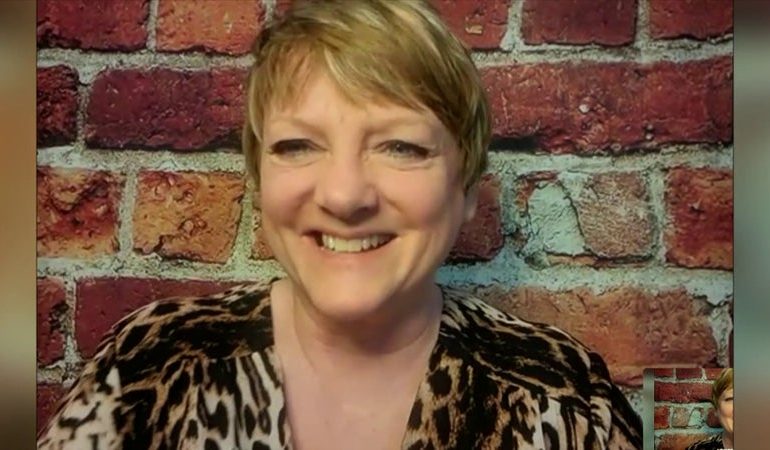 Alison Arngrim en spectacle en Seine-et-Marne