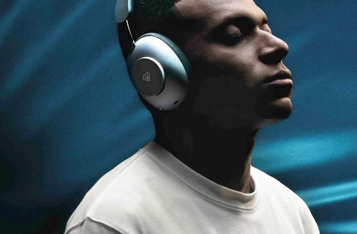Kylian Mbappé associé au casque Leo de Loewe : un choix haut de gamme