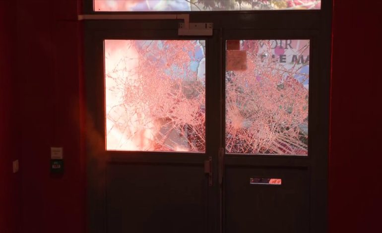 Suspension de cours et tensions dans les lycées