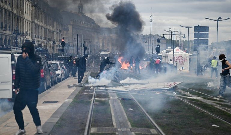 Mise en place d&rsquo;un couvre-feu à Bordeaux après les violences