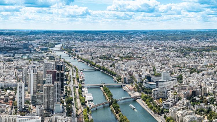 Sécheresse persistante en Île-de-France : le débit de la Seine au plus bas depuis 1990