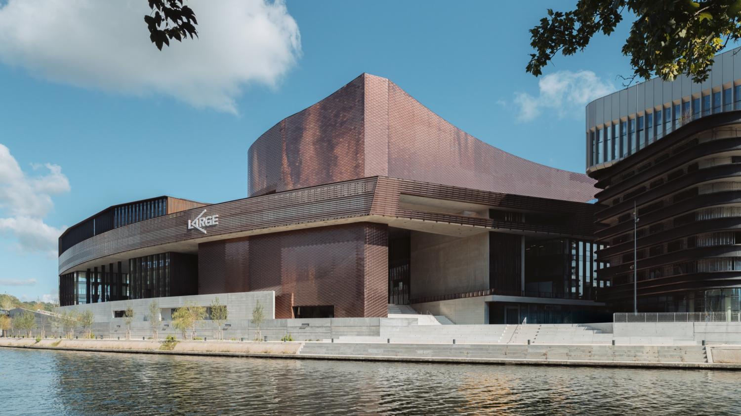 Inauguration du centre d&rsquo;art contemporain «Large» sur l&rsquo;île Seguin