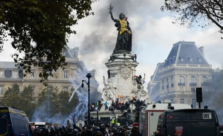 Les enjeux politiques après les manifestations et violences récentes