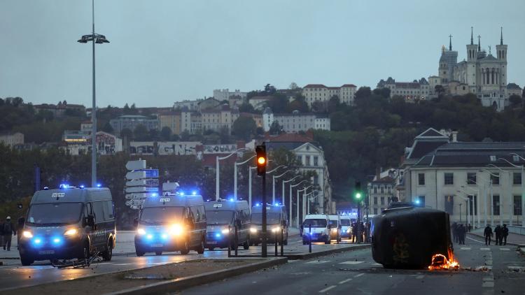 Renouvellement du couvre-feu à Lyon pour assurer la sécurité