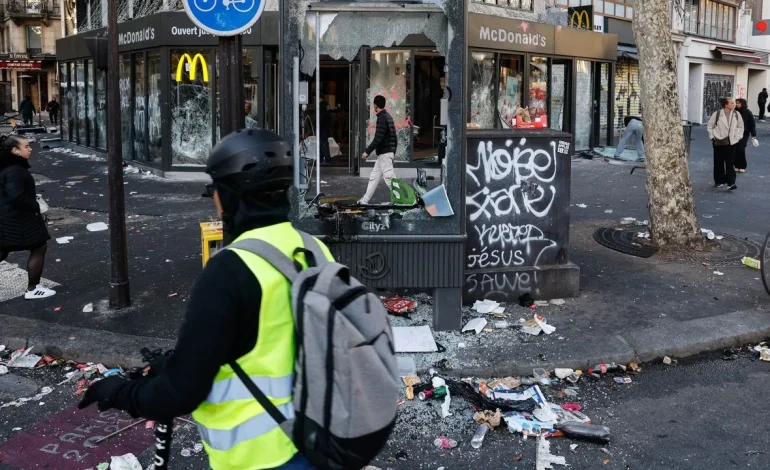 Les Défis rencontrés par les Forces de l&rsquo;Ordre lors des Manifestations et Émeutes Récentes