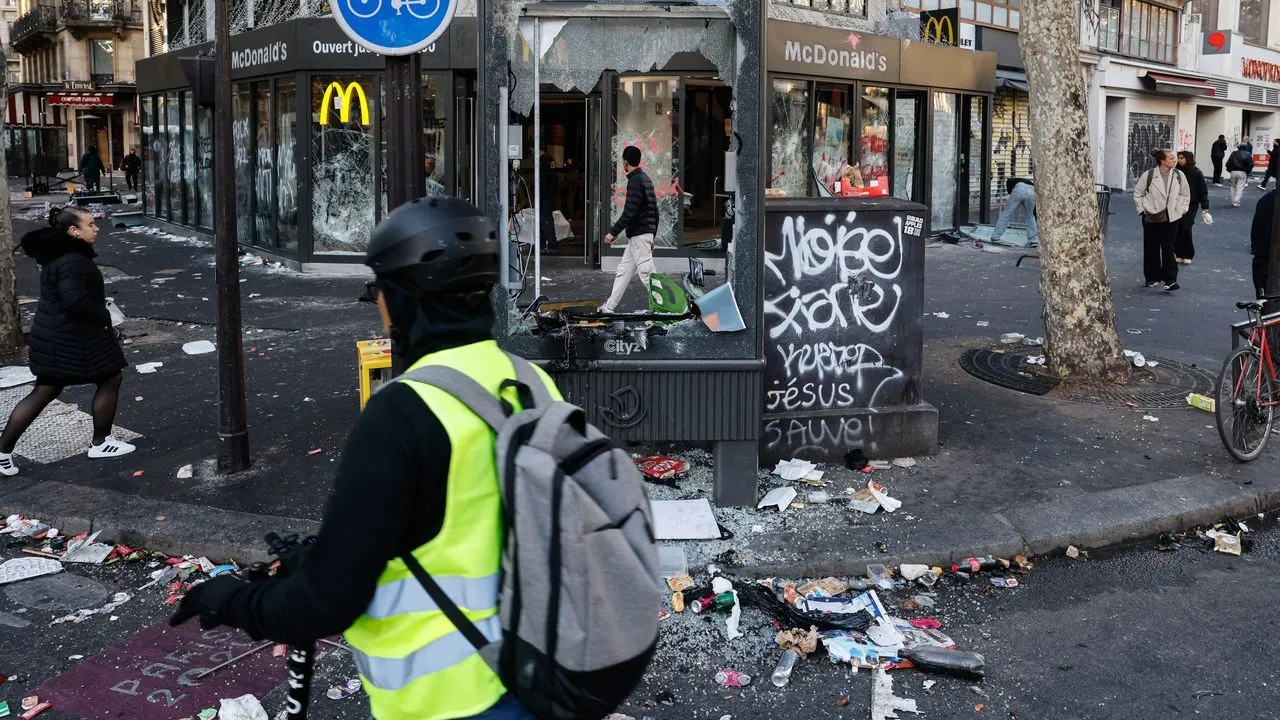 Les Défis rencontrés par les Forces de l&rsquo;Ordre lors des Manifestations et Émeutes Récentes