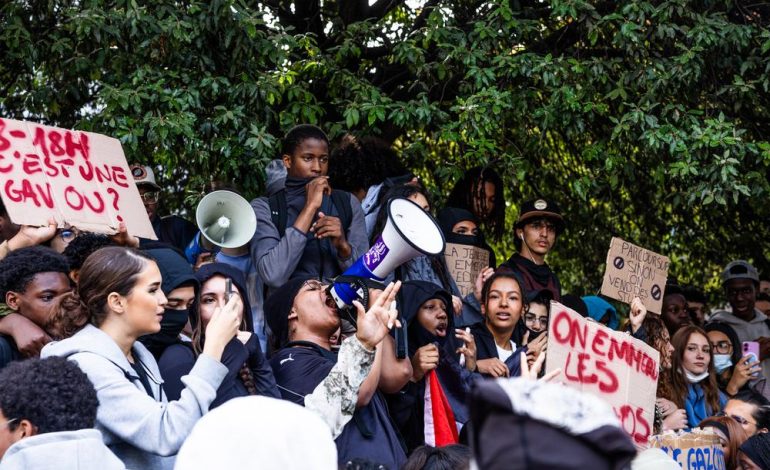 Mobilisation dans les lycées : les revendications et les enjeux