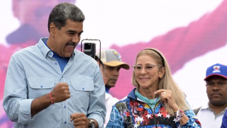 Accusations de torture contre Nicolas Maduro et Cilia Flores aux États-Unis