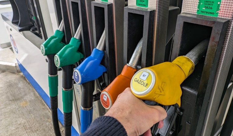 Une idée dangereuse : Opposition à la suppression des CEE pour réduire les prix des carburants