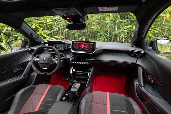 Le retour des GTI avec la Peugeot e-208 GTI
