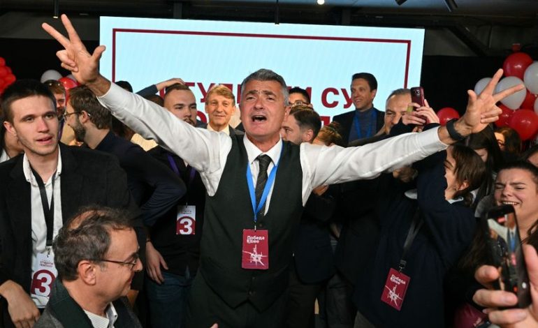 La défaite de Vucic apporte la liesse en Serbie