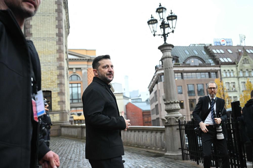 Zelensky prêt pour des discussions en novembre