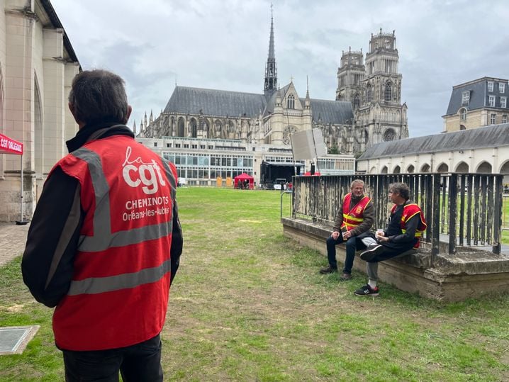 Orléans transformée en ville fortifiée pour une manifestation contre le RN