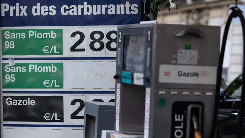Encadrement de la vente de stocks stratégiques de gazole pour réduire les prix