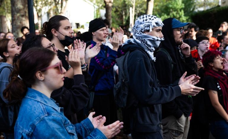 Intensification du Blocage des Lycées et Montée des Tensions