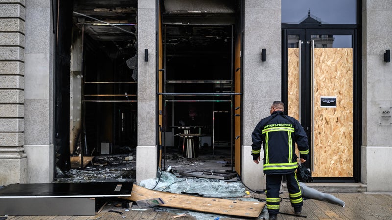 Interpellation d&rsquo;un Jeune Homme Suite aux Émeutes à Lyon