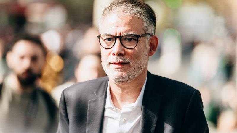 Olivier Faure : Un leadership contesté à la tête du Parti socialiste