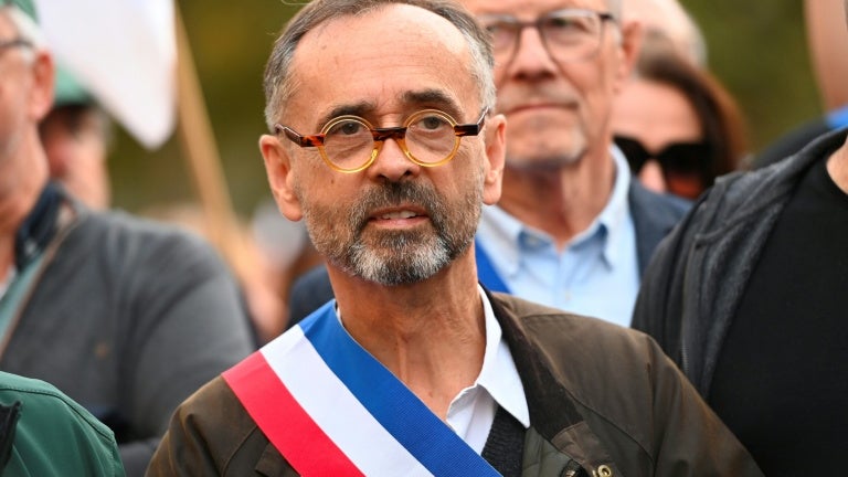 Le maire de Béziers poursuivi pour refus de mariage