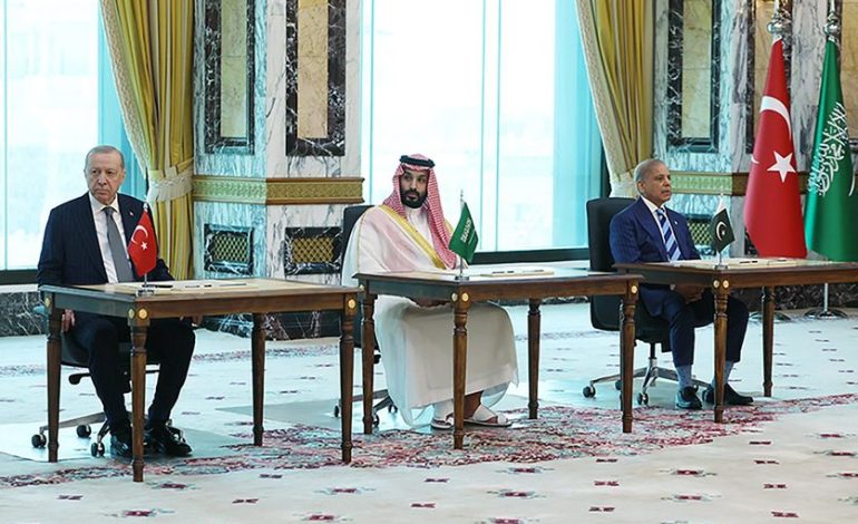 Accord de défense trilatéral et défis pour l&rsquo;Arabie saoudite