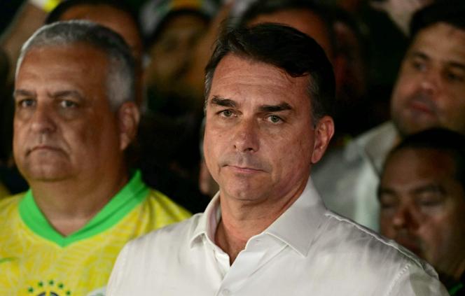 Évasion de Flavio Bolsonaro