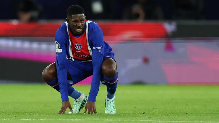 Ousmane Dembélé blessé lors du match contre le FC Barcelone