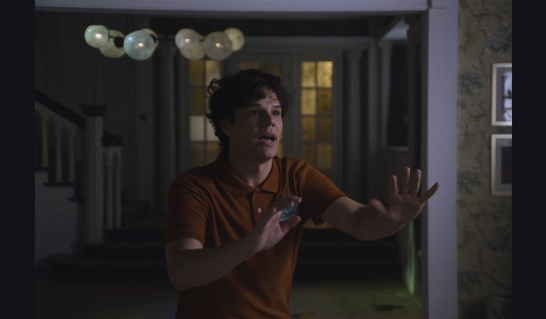 Curry Barker dévoile son court-métrage mystérieux « Mama Bear »