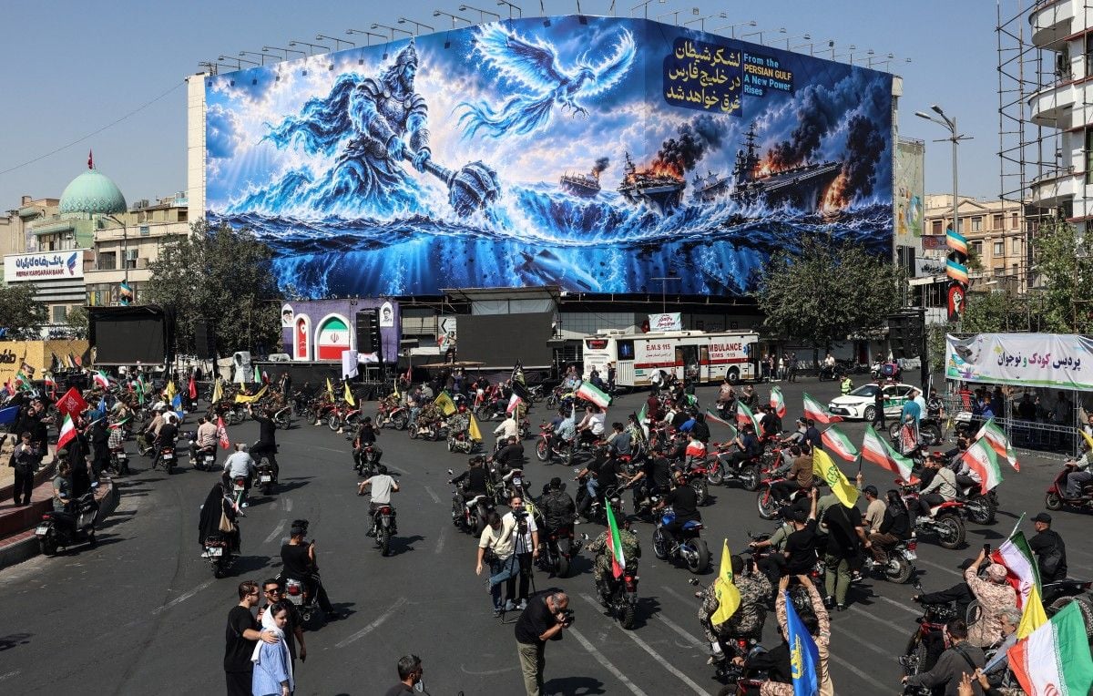 Propagande visuelle en Iran: des fresques monumentales contre les États-Unis et Israël