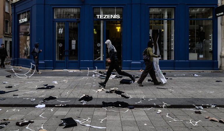 Manifestations en France : Incidents et Conséquences