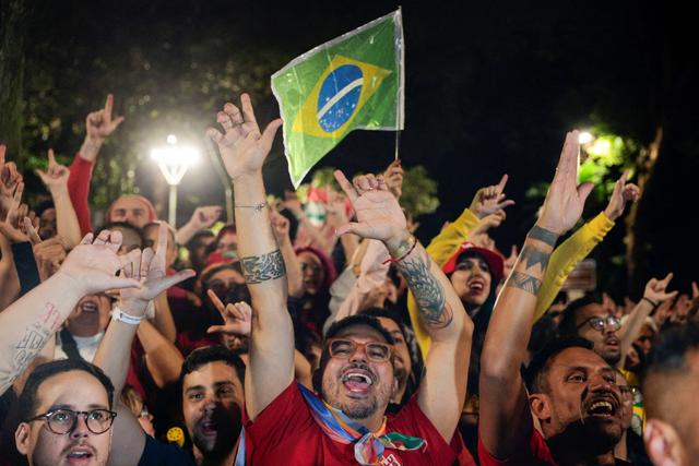 Lula réélu président du Brésil contre Flávio Bolsonaro