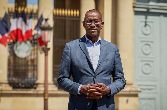 L&rsquo;abrogation symbolique du Code noir validée par le Parlement français