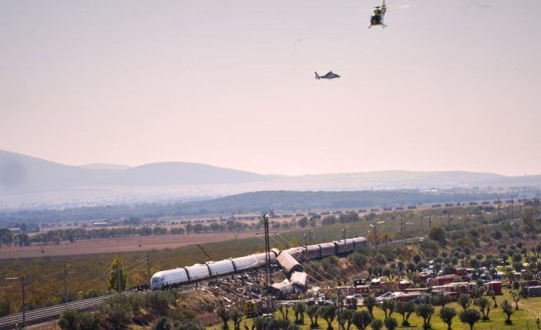 Collision ferroviaire en Espagne : au moins 64 morts et des dizaines de blessés