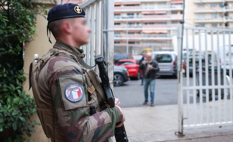 Appels à l&rsquo;Intervention Militaire lors des Émeutes : Légal ou Pas ?