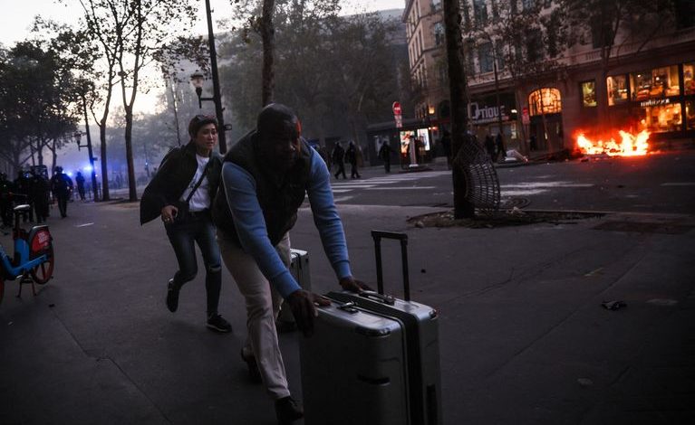 L&rsquo;impact des violences urbaines sur le tourisme en France