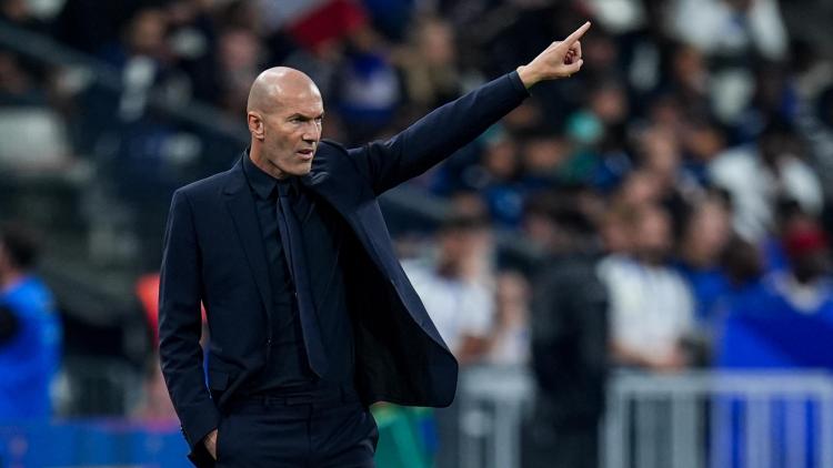 Les retrouvailles émouvantes de Zidane et Jacquet après la victoire de la France
