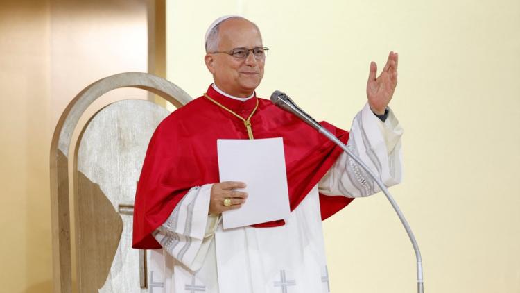 Le maillot signé par le pape Léon XIV devient un objet collector