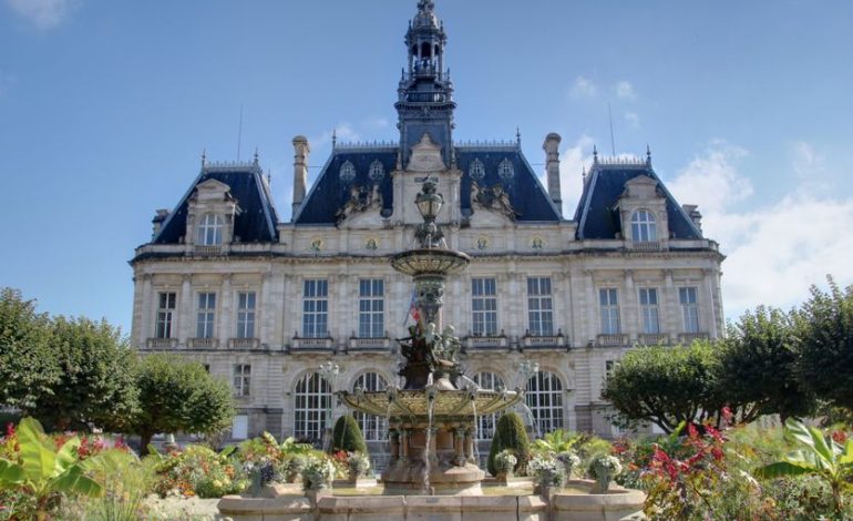 L&rsquo;incendie de la mairie de Limoges en marge des manifestations