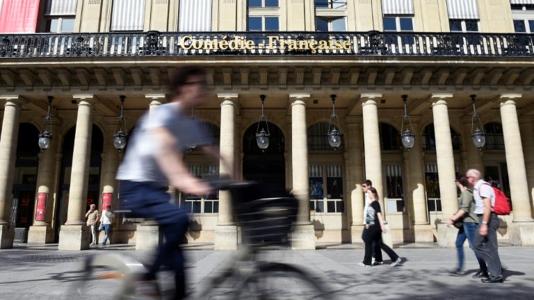 La Comédie-Française se modernise et rouvre ses portes