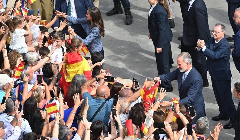 Le roi Felipe VI et la reine Letizia visitent Ceuta, une enclave espagnole en Afrique du Nord