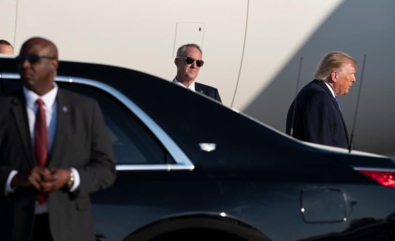 Donald Trump annule des meetings tandis que les enquêtes électorales s&rsquo;intensifient